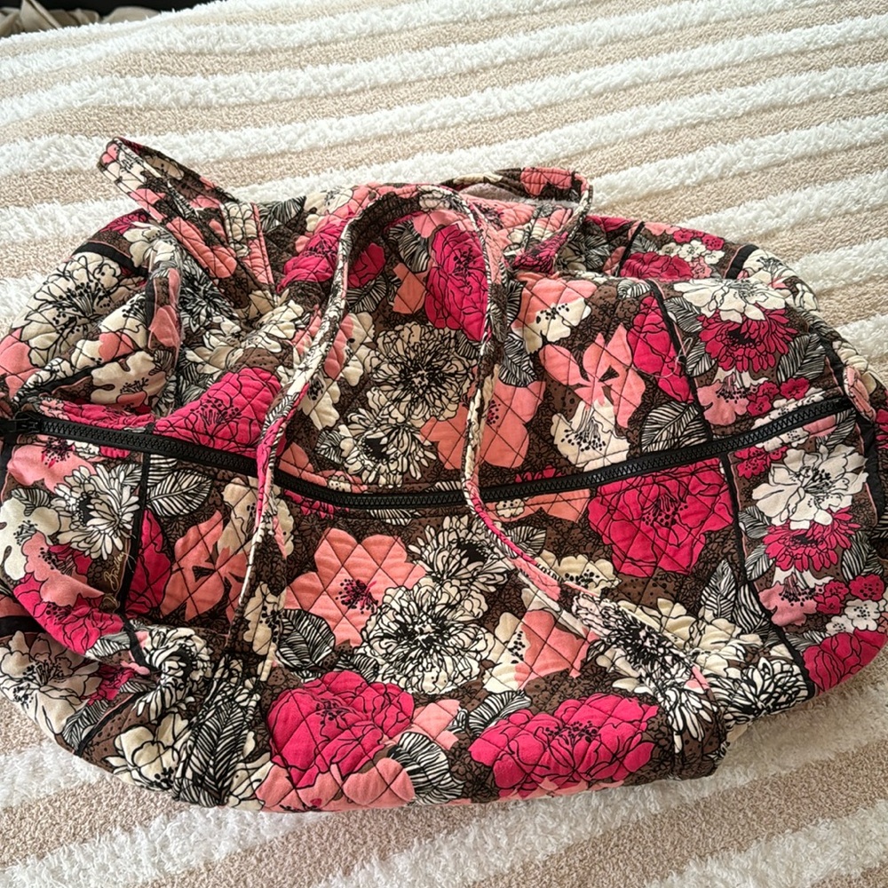 Vera Bradley Mocha Rouge Duffel Rare (large)